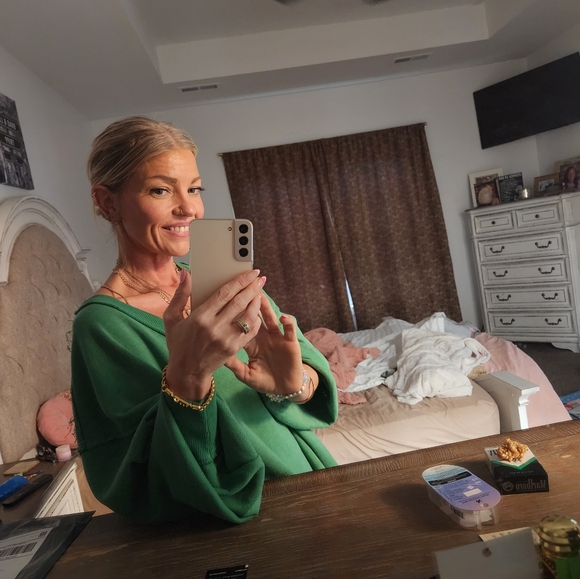 Meet your Posher, Lori - Picture 9 of 15